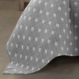 Full/Queen Size 3-Piece Reversible Cotton Yarn Woven Quilt Set in Grey and White