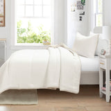 Full/Queen Soft Lightweight Reversible Quilted Comforter Set in White/Beige