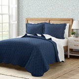 Full/Queen White Navy Scalloped Edge Reversible Thin Light Quilt Set