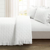 Full/Queen Lightweight White Ruffle Reversible Oversized 3 Piece Quilt Set